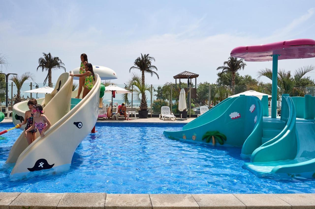 Sara Blu Apartment Spa And Pool Beach Resort Mamaia Exterior photo