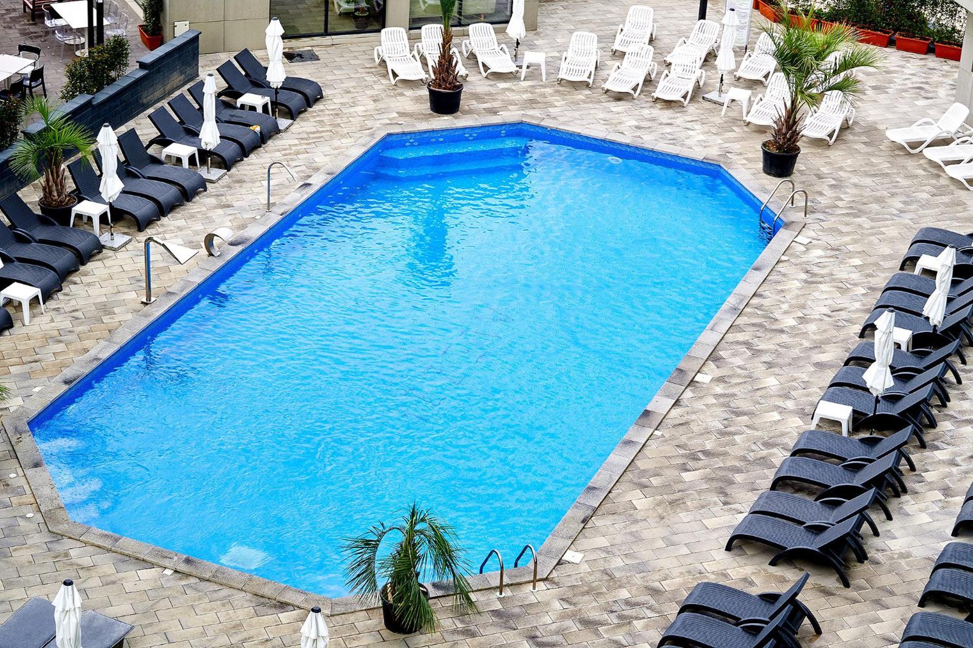 Sara Blu Apartment Spa And Pool Beach Resort Mamaia Exterior photo